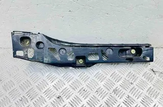 BMW 5 Series G30/G31 (2016-2023) Στήριγμα πλαϊνής φούστας 7387348,11368514 32737148