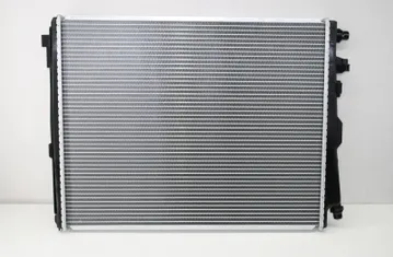 BMW M3 G80 (2020-2023) Ραδιάτορας κλιματισμού 17118095283,8095283 35047878