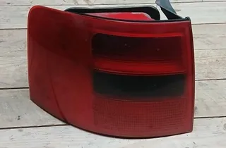 AUDI A6 allroad C5 (2000-2006) Πίσω αριστερό φανάρι 4B9945095D 35107437