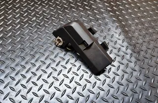 AUDI Q5 8R (2008-2017) Κουτί διανομής ισχύος K98J4590 33171251