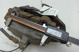 MERCEDES-BENZ M-Class W163 (1997-2005) Μπροστινή δεξιά δαγκάνα φρένου 20723304 30236439