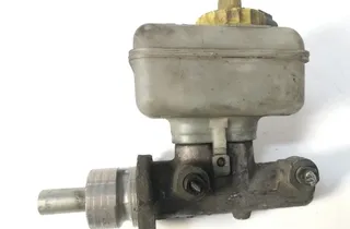 VOLKSWAGEN Golf 5 generation (2003-2009) Δοχείο φρένων L481402 13138134