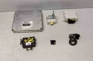 TOYOTA Avensis 2 generation (2002-2009) Σετ ECU κινητήρα 736661A,73667912,8907105010,8978005040,400430,MB2750005232,8966105750,P141392002,73500905,1AZFSE,150696 32564574