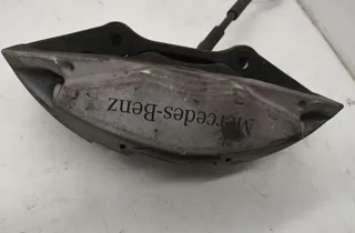 MERCEDES-BENZ E-Class W211/S211 (2002-2009) Μπροστινή δεξιά δαγκάνα φρένου 34136798