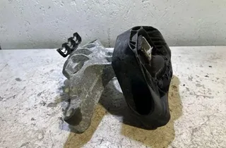 RENAULT Clio 4 generation (2012-2020) Μπροστινή βάση κινητήρα 35039471