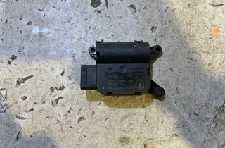 VOLKSWAGEN Golf 6 generation (2008-2015) Ενεργοποιητής κινητήρα με πτερύγιο θερμαντήρα εσωτερικού χώρου 0132801362 35020978