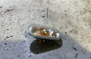 VOLKSWAGEN Caddy 3 generation (2004-2015) Εμπρός αριστερό φλας φτερού 0215655,2K0949117A 35011927