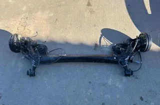 TOYOTA Yaris 4 generation (2020-2023) Πίσω άξονας 35018860