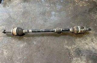 TOYOTA Yaris 4 generation (2020-2023) Μπροστινός δεξιός άξονας μετάδοσης κίνησης 43410K0040 35022961