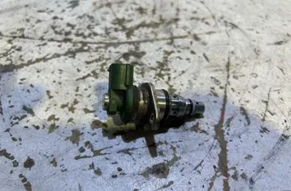 TOYOTA Avensis 2 generation (2002-2009) Αισθητήρας πίεσης καυσίμου 35027792